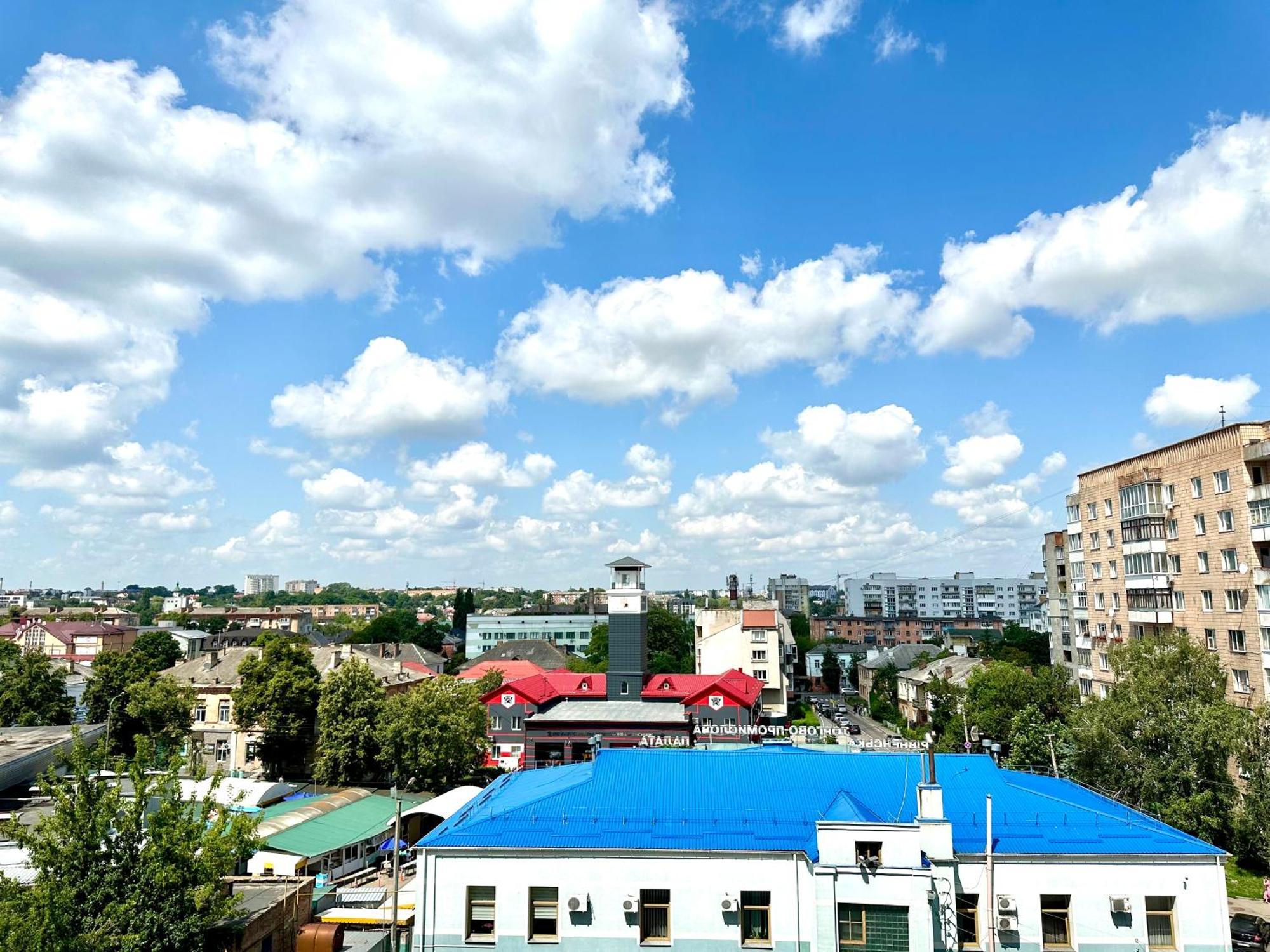 Comfortable Apartments With A Coffee Machine In The City Centre, Zlata Plaza Rivne Buitenkant foto