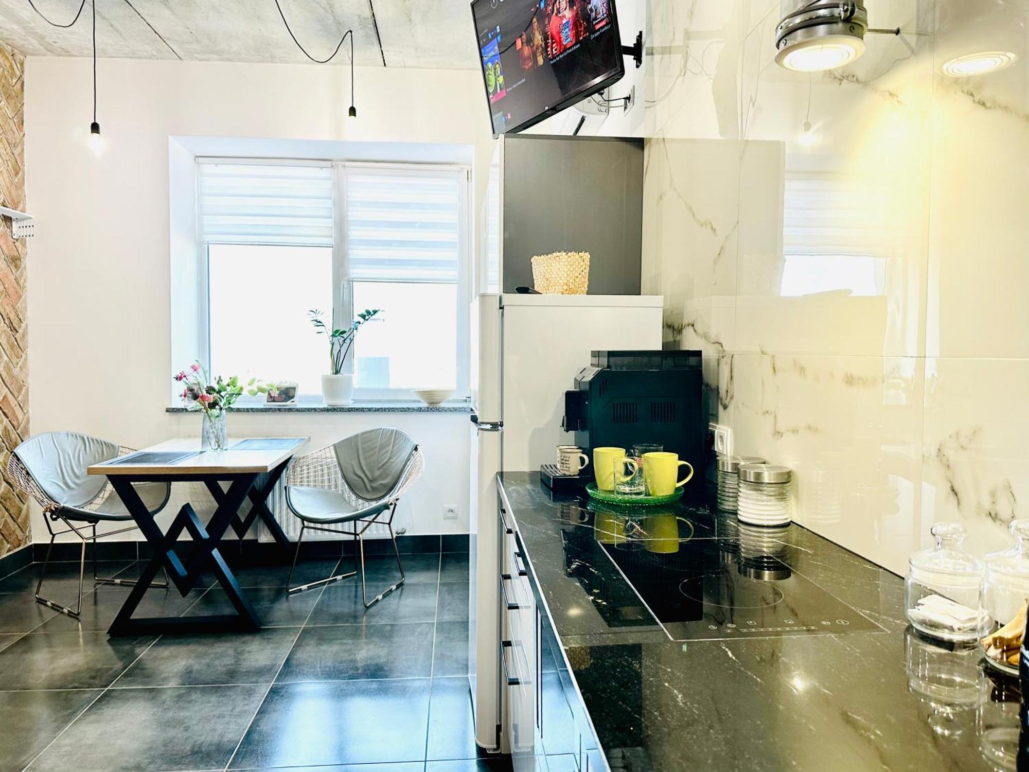 Comfortable Apartments With A Coffee Machine In The City Centre, Zlata Plaza Rivne Buitenkant foto